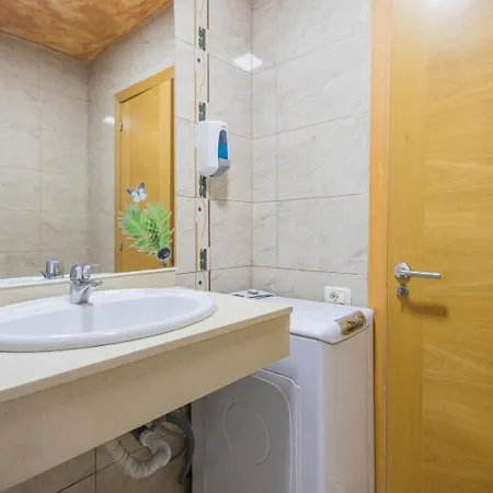 Lightbooking Arenas Playa Del Ingles * Las Palmas de Gran Canaria